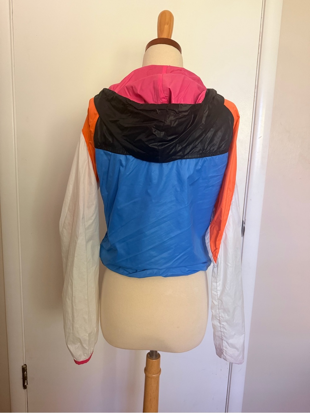 NIKE Windbreaker women Medium - Picture 5 of 5